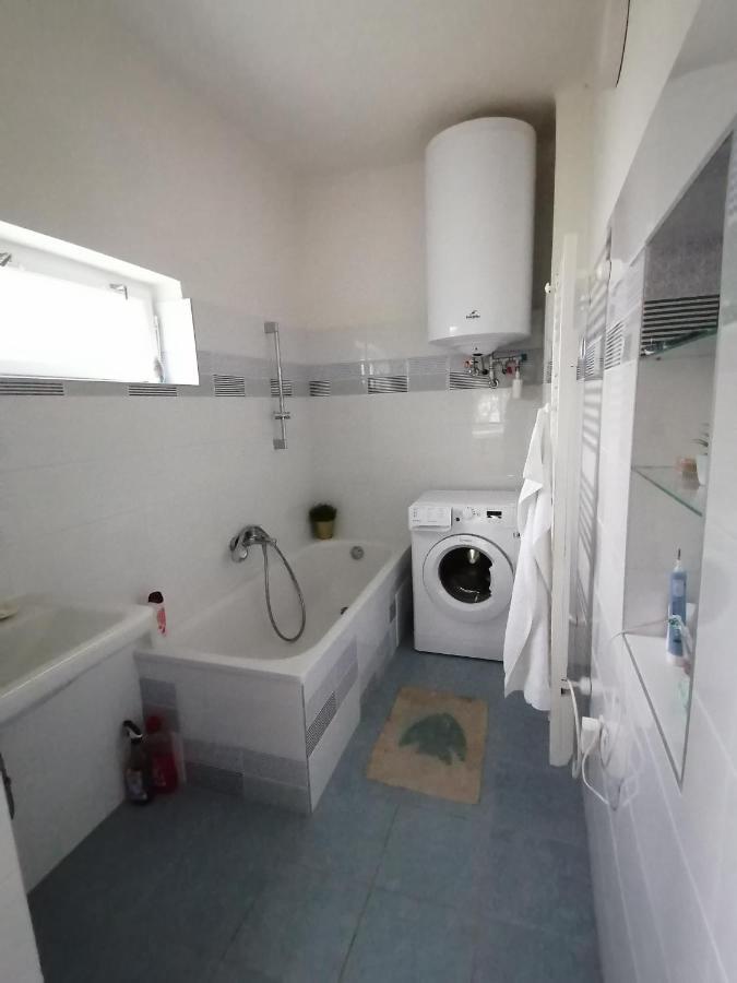 Dobo13 Appartement Balatonboglár Buitenkant foto